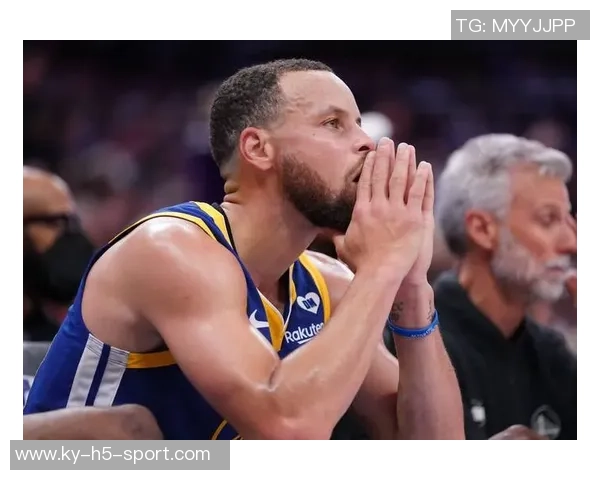 库里赞追梦独特贡献小佩顿展现个人风格助力球队